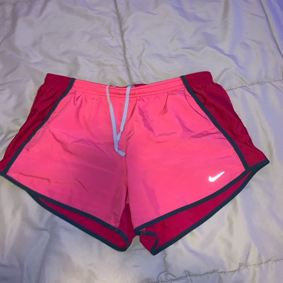 Pink Nike shorts - Picture 1 of 4
